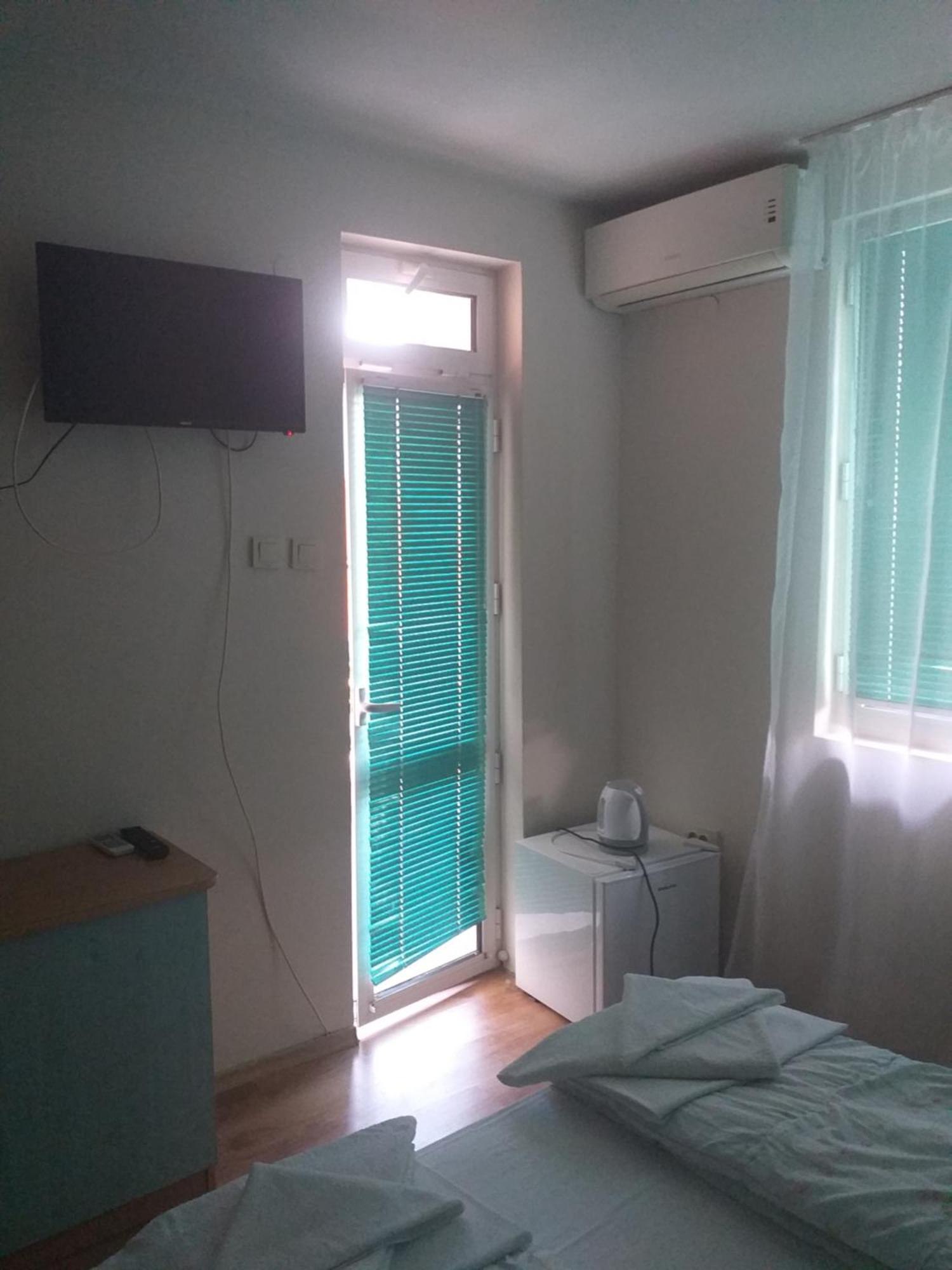 Exotic Guest House โซโซโปล ภายนอก รูปภาพ