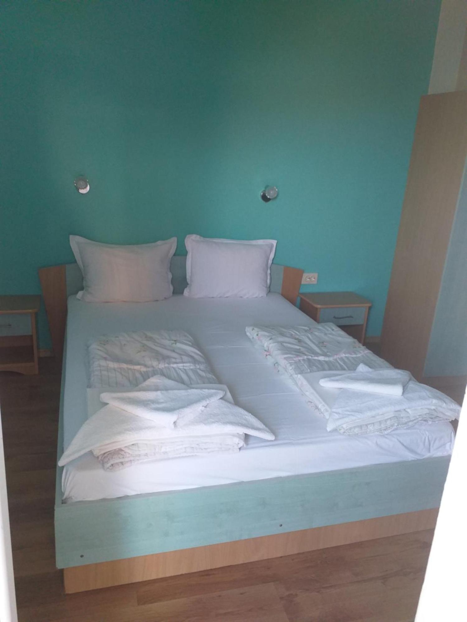 Exotic Guest House โซโซโปล ภายนอก รูปภาพ